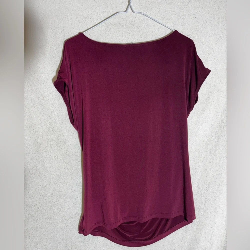 Deep Burgendy Zipper Accent Dressy T - Picture 5 of 5